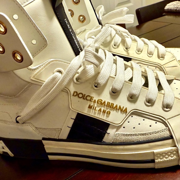 hot dolce gabbana high top mens white sneakers with gold trim